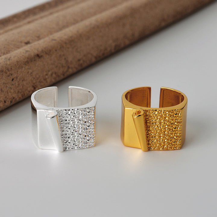 Easiness silver ring